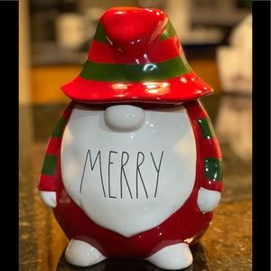 Rae Dunn Gnome “MERRY” Cookie Canister❤️💚